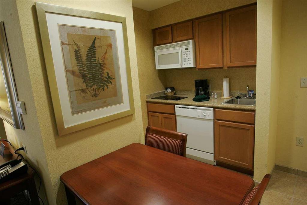 Homewood Suites By Hilton Daytona Beach Speedway-Airport Номер фото